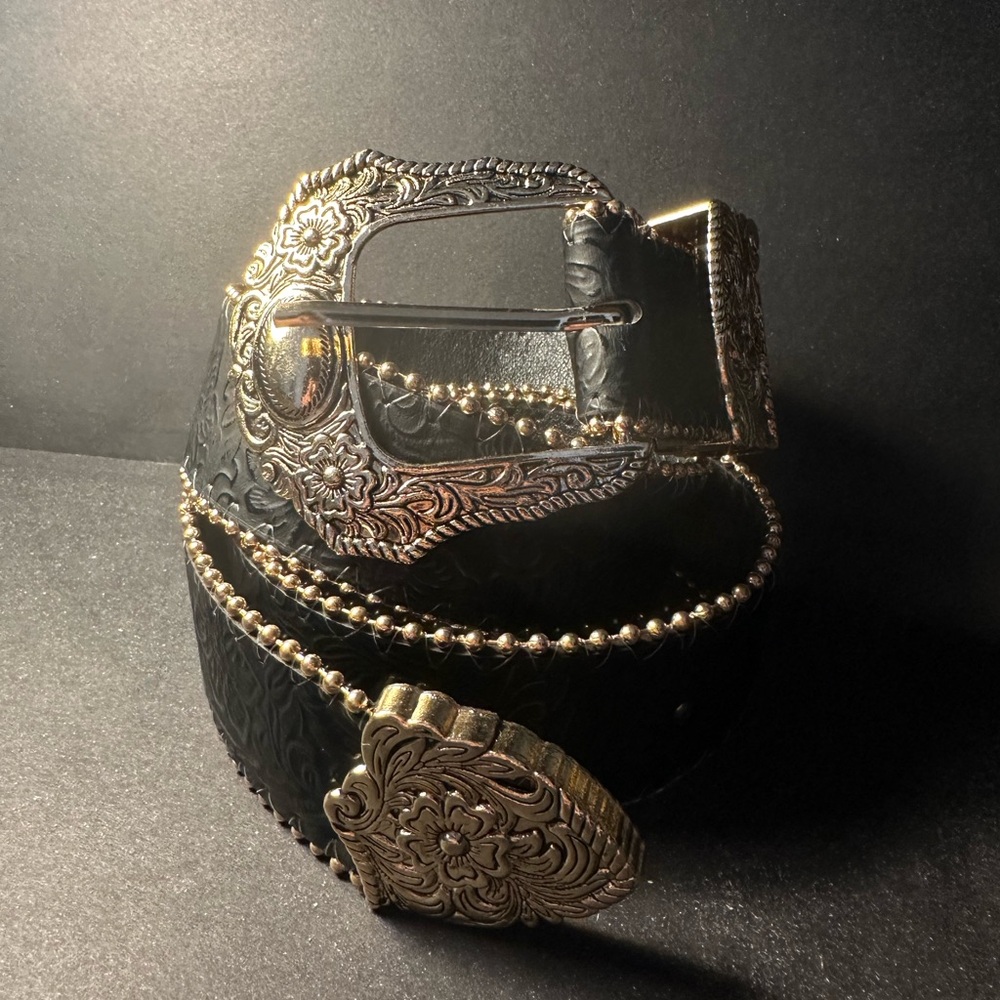 Y2K Western Floral Gold and Black Belt